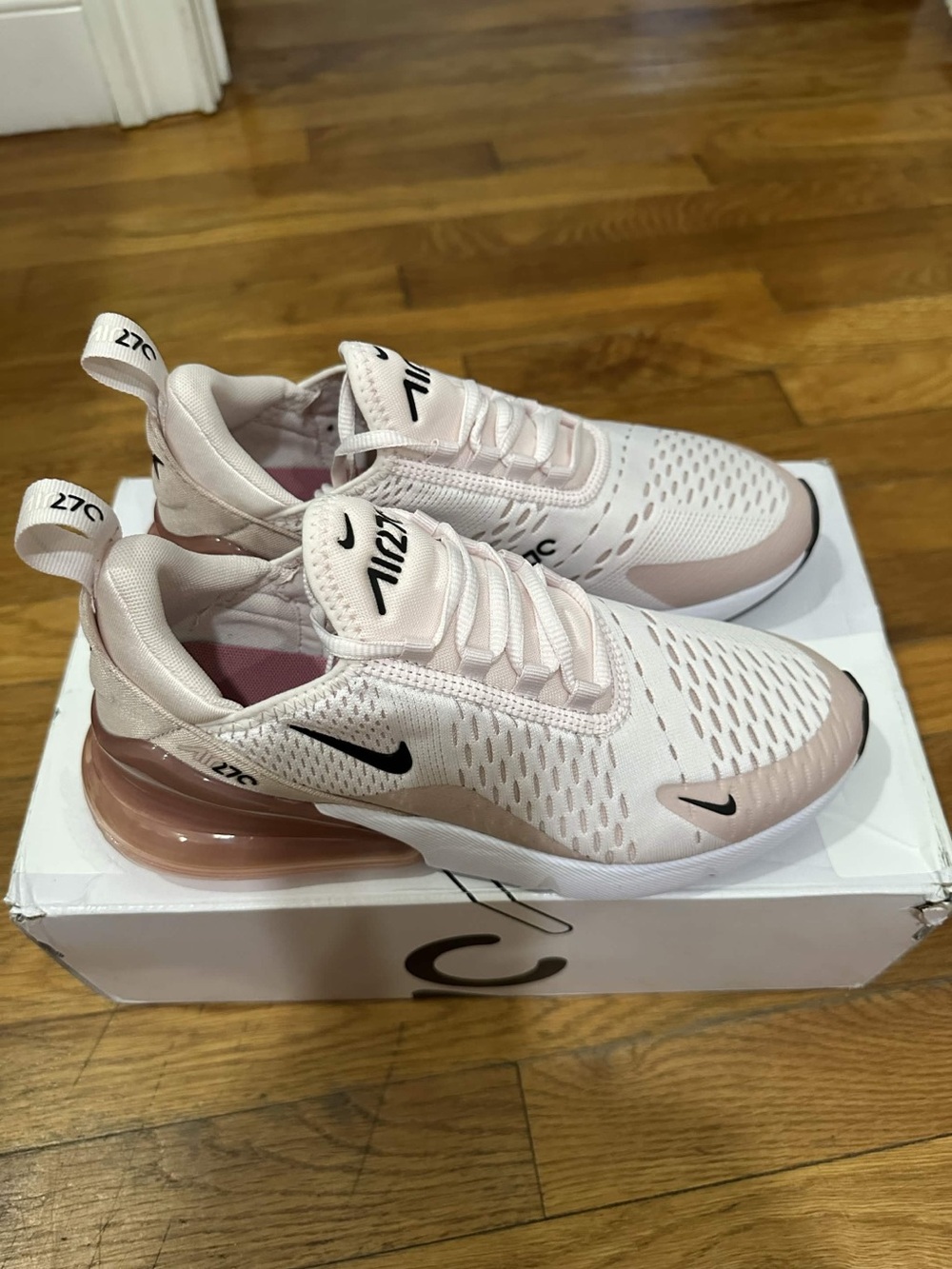 *Slightly Used* Air Max 270 Women Pink White (AH6789-604) Size 7.5
